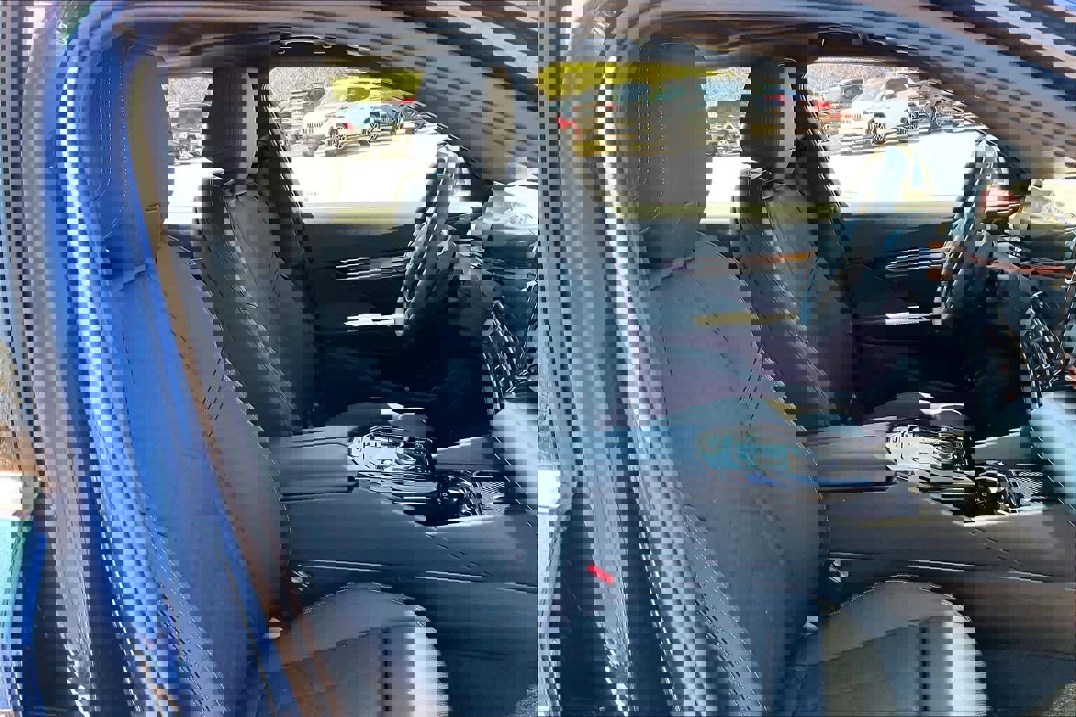 Certified 2024 BMW i5 eDrive40i w/ Premium Package image 8