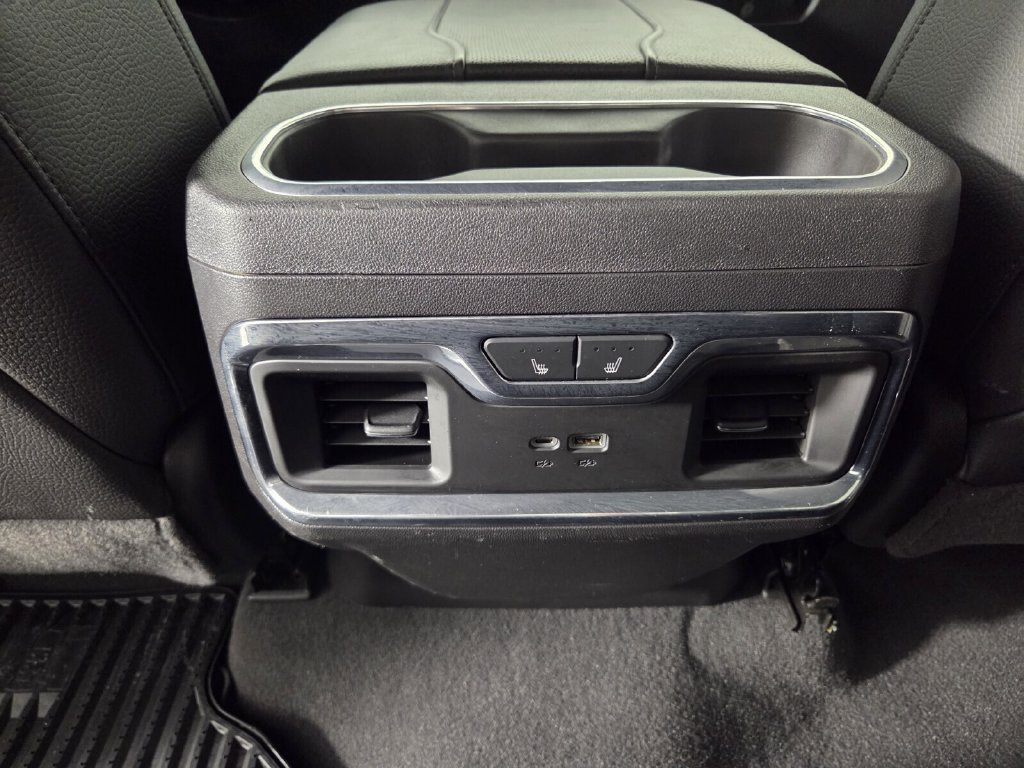Used 2024 GMC Sierra 1500 Denali w/ Technology Package RWD image 27