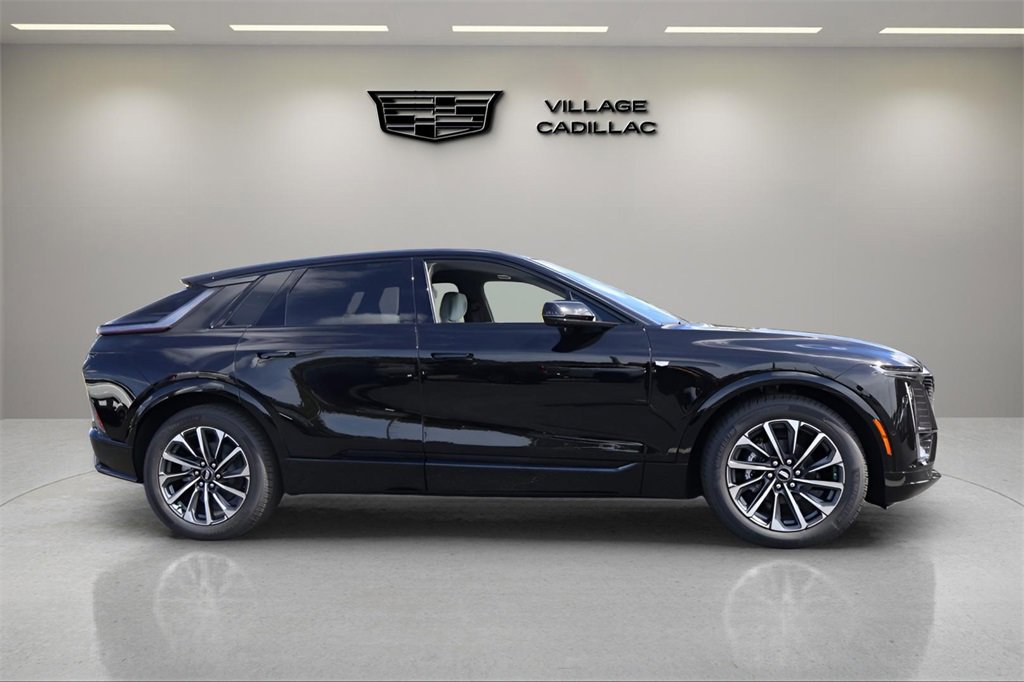 New 2026 Cadillac Lyriq Premium Sport image 6