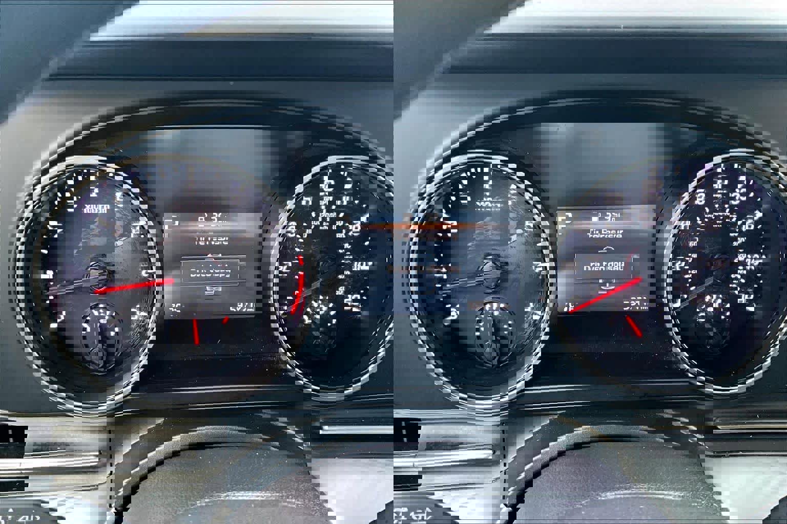 Used 2024 Kia Carnival LX image 24