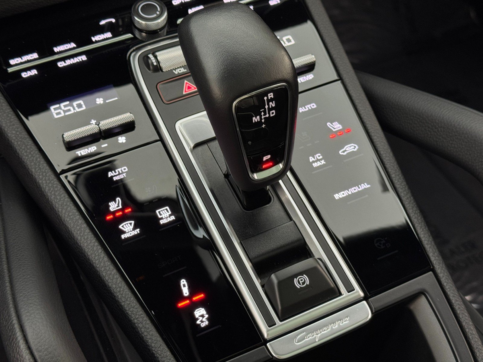 Used 2023 Porsche Cayenne Coupe AWD/4WD image 33