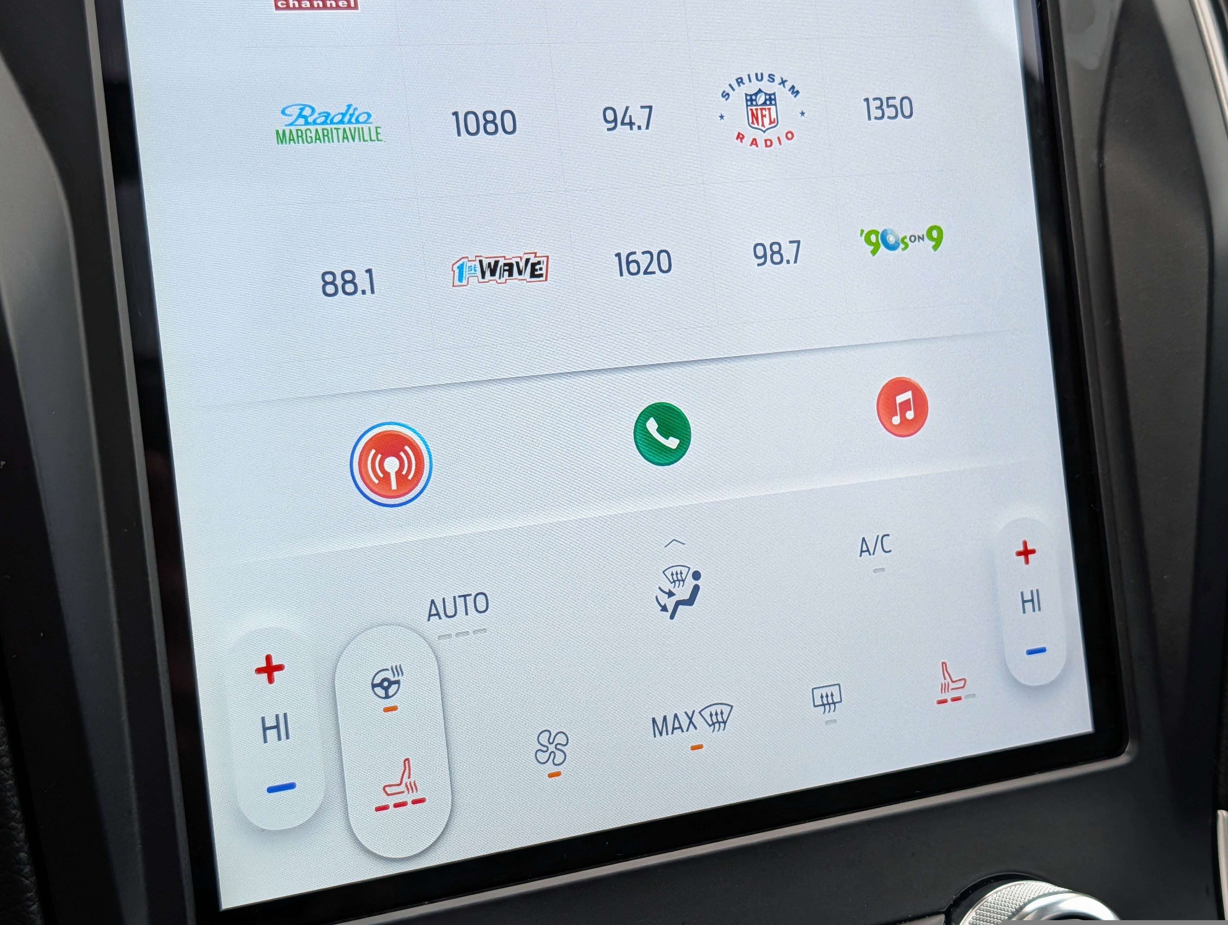 Used 2024 Ford Edge SEL w/ Convenience Package image 21