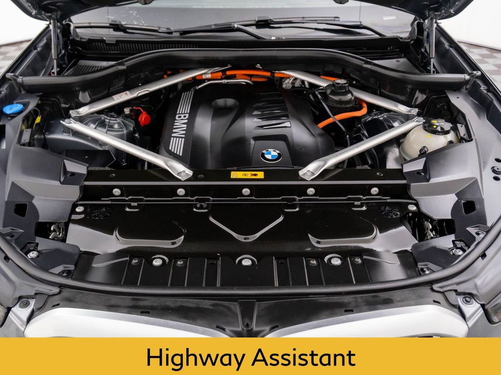 Used 2025 BMW X5 xDrive50e w/ Executive Package image 29