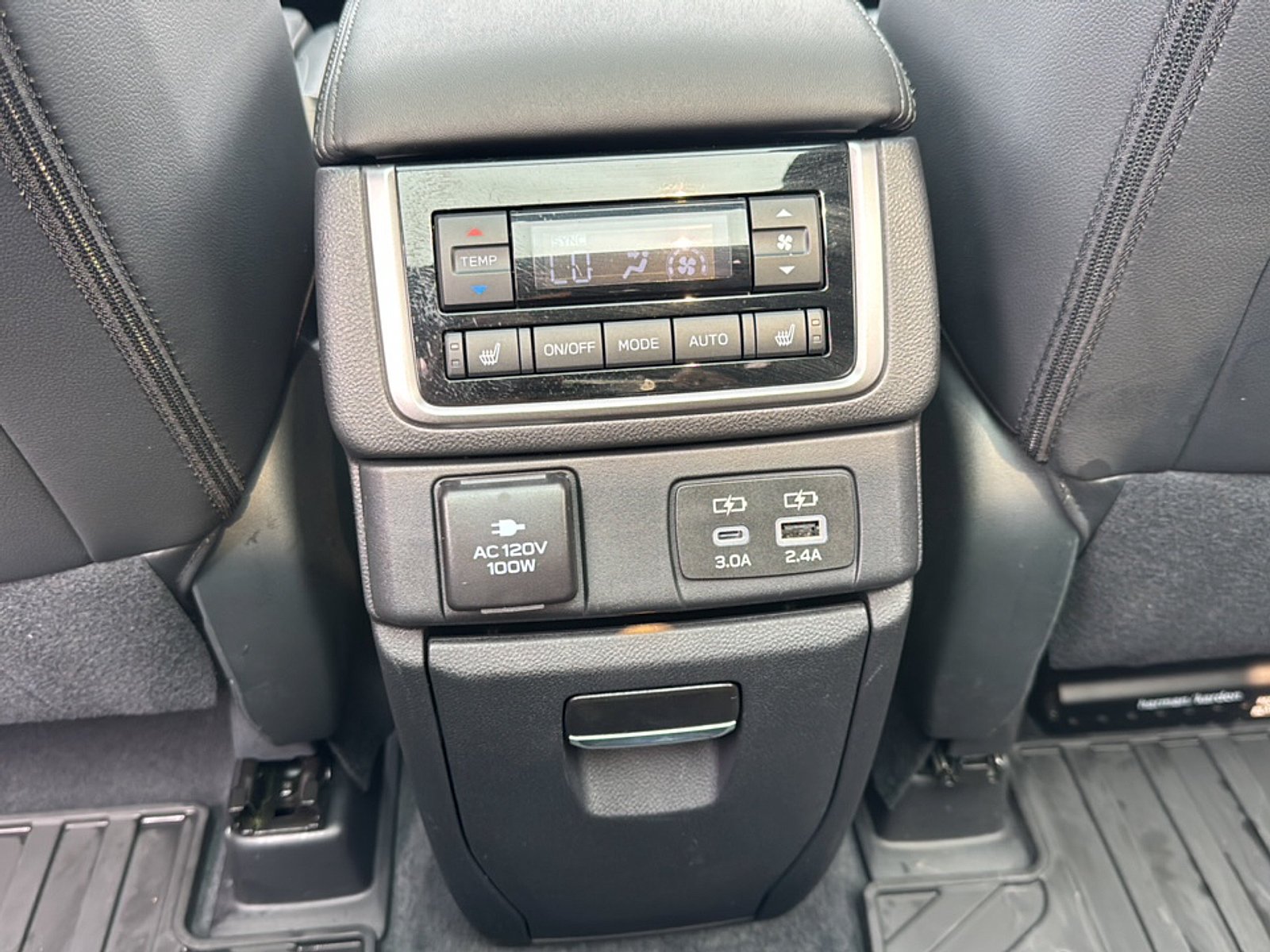 Used 2025 Subaru Ascent Bronze Edition w/ Onyx Package AWD/4WD image 22