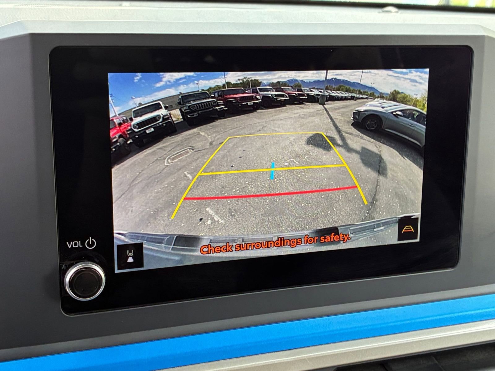 Used 2025 Toyota Tacoma TRD Off-Road image 23