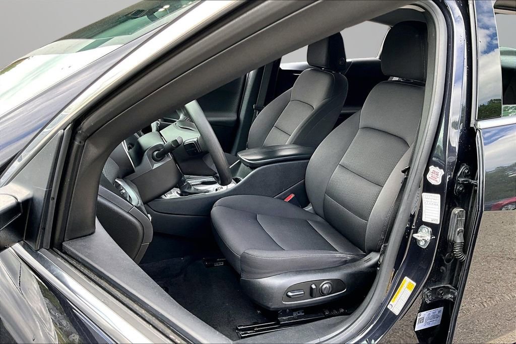 Used 2023 Chevrolet Malibu LT FWD image 21