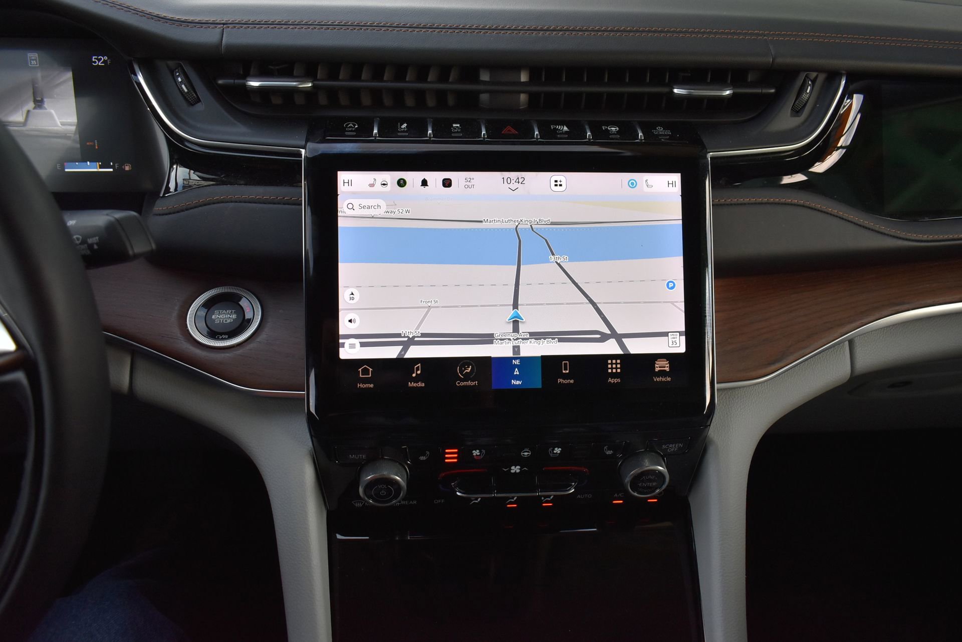 Used 2023 Jeep Grand Cherokee Summit w/ Adv Protech Group IV image 28