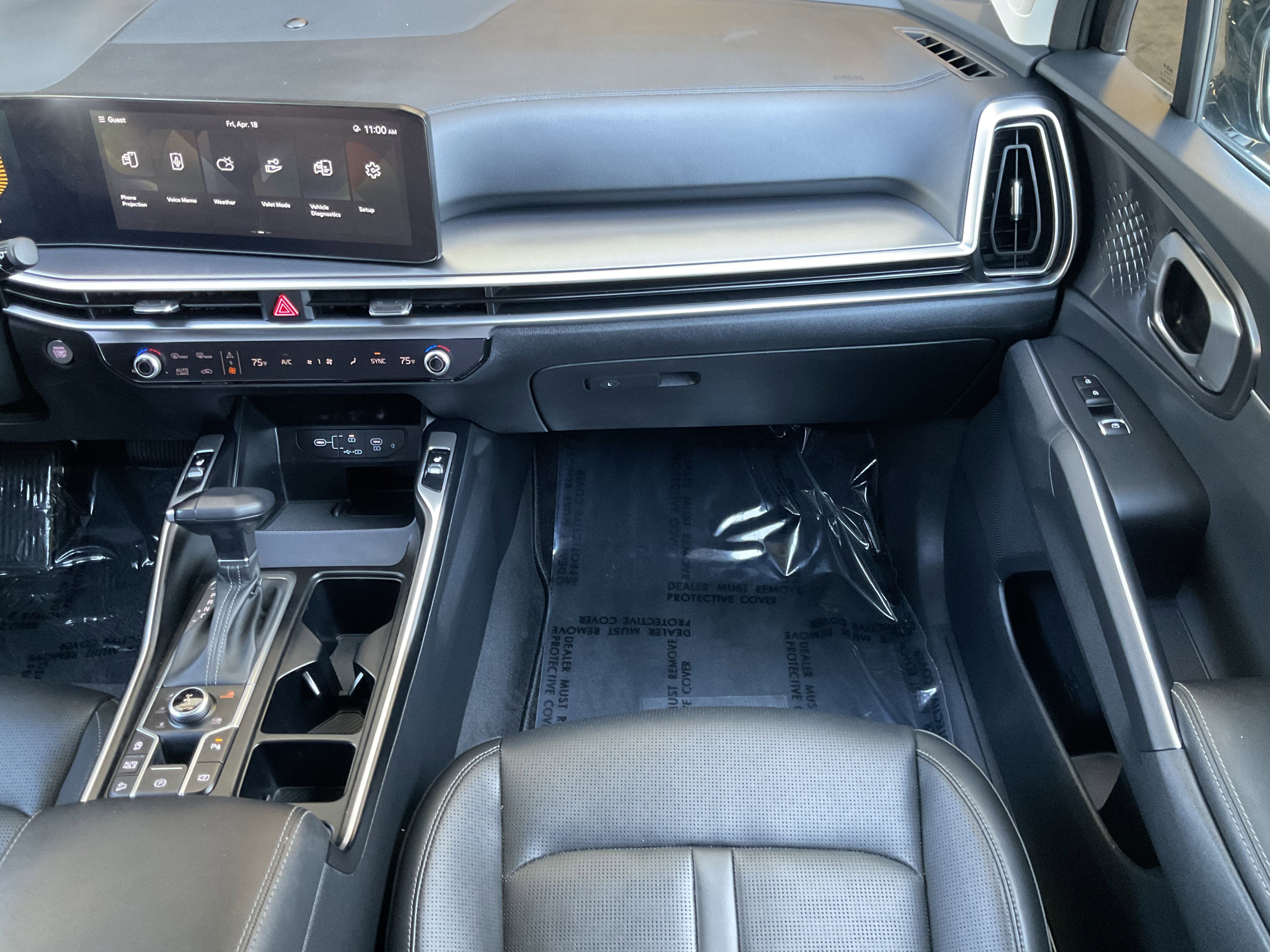 Used 2024 Kia Sorento S image 27