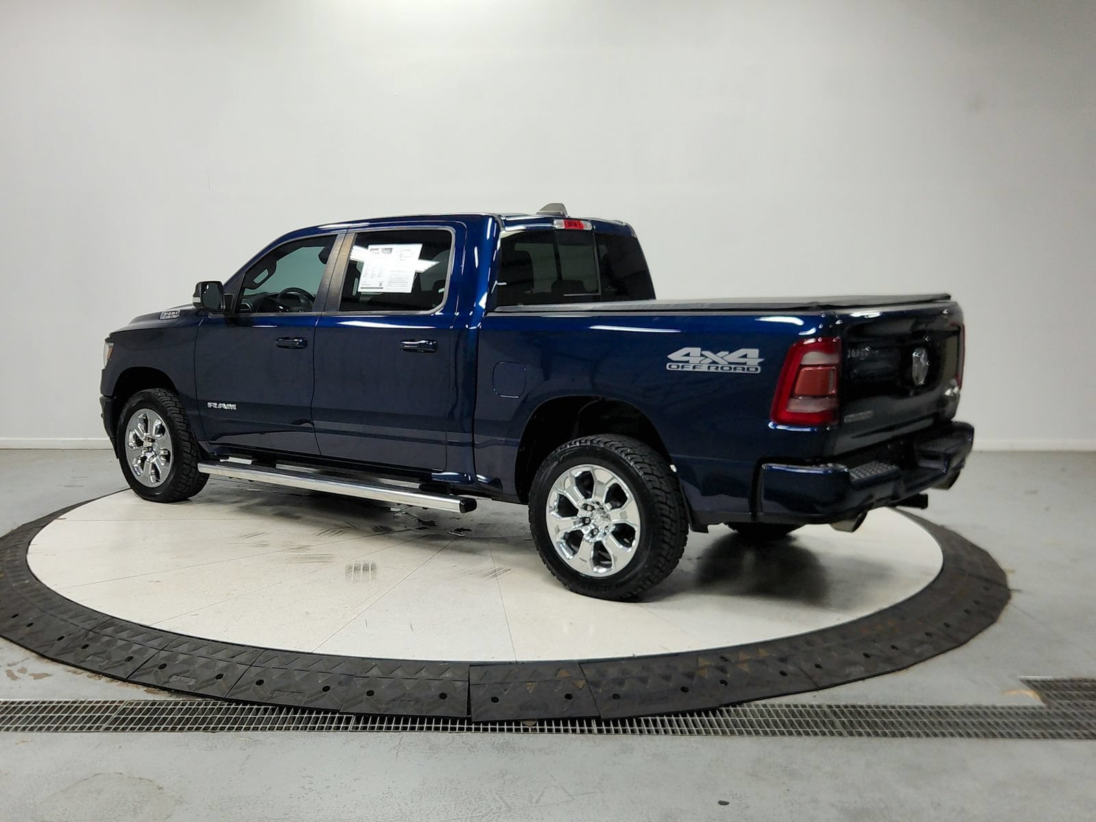 Used 2020 RAM 1500 Big Horn AWD/4WD image 6