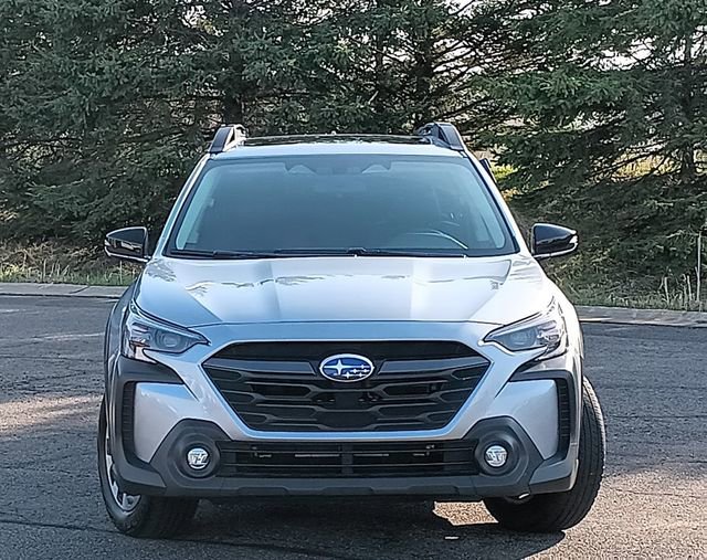 Used 2025 Subaru Outback Premium AWD/4WD image 33