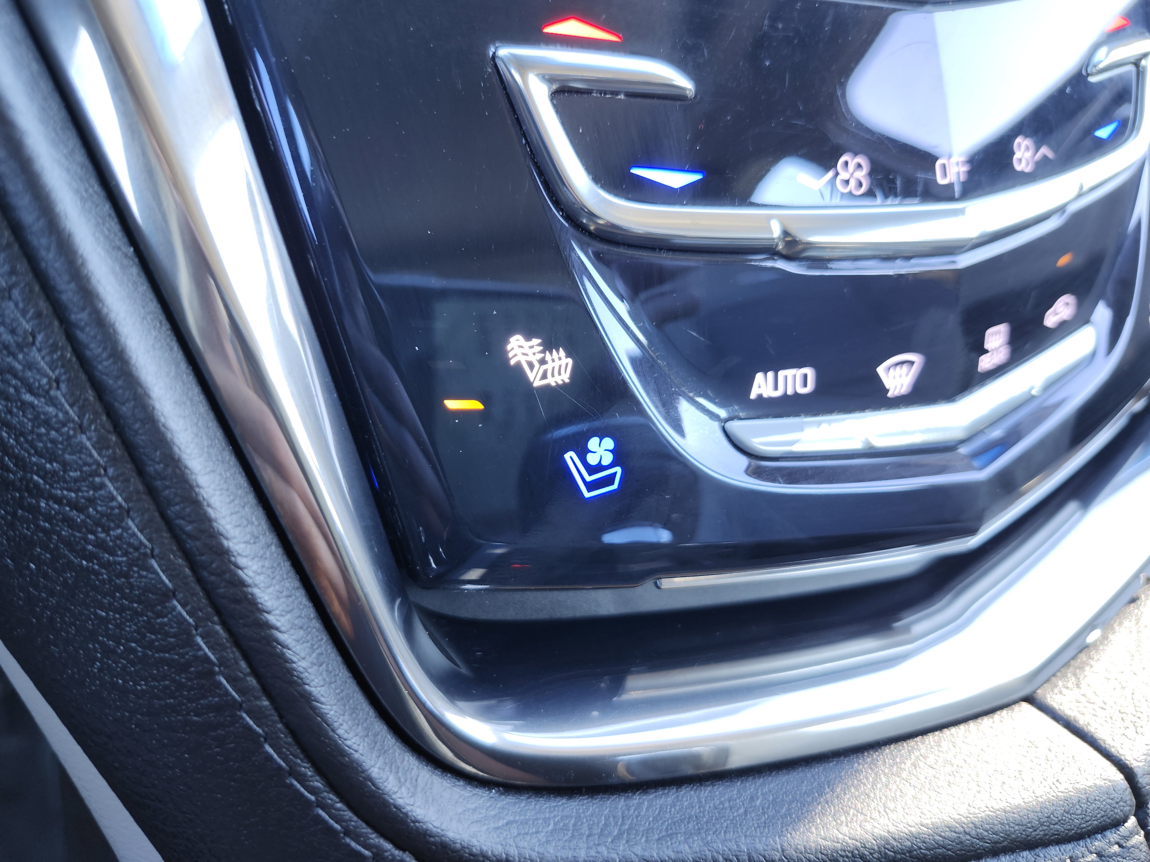 Used 2019 Cadillac CTS Luxury image 9