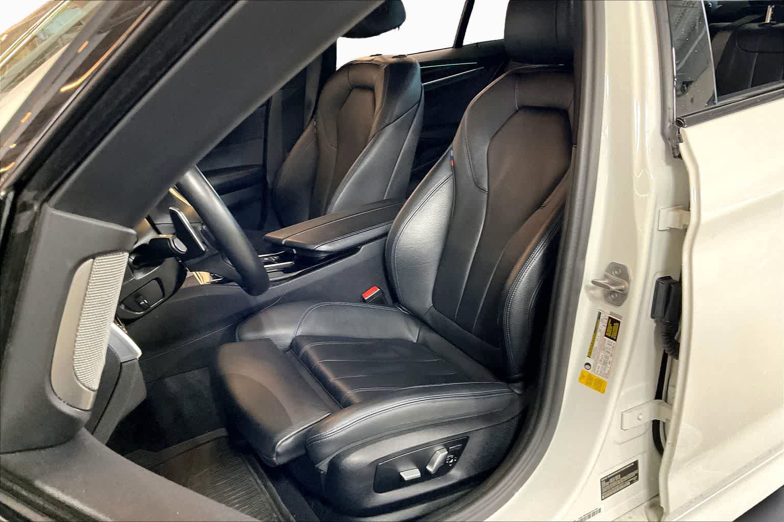 Used 2017 BMW 530i RWD image 8