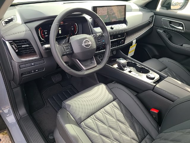 New 2026 Nissan Rogue Platinum AWD/4WD image 13