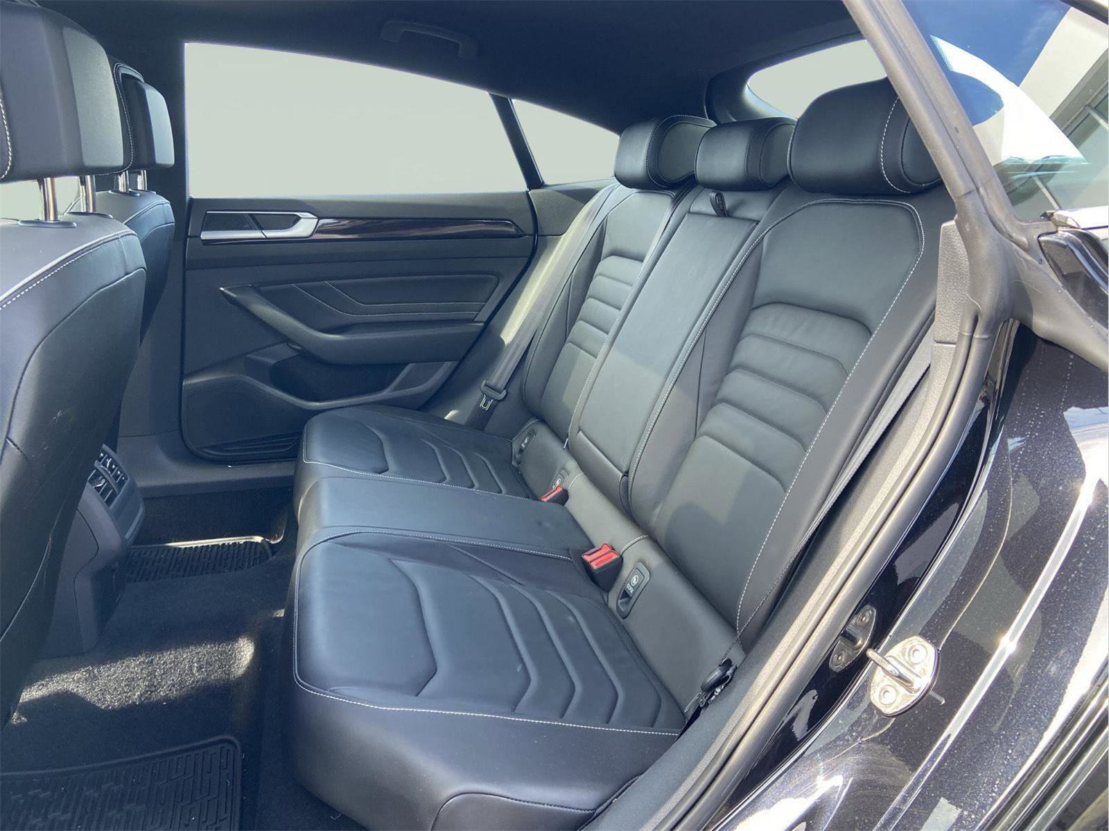 Used 2023 Volkswagen Arteon SEL image 16