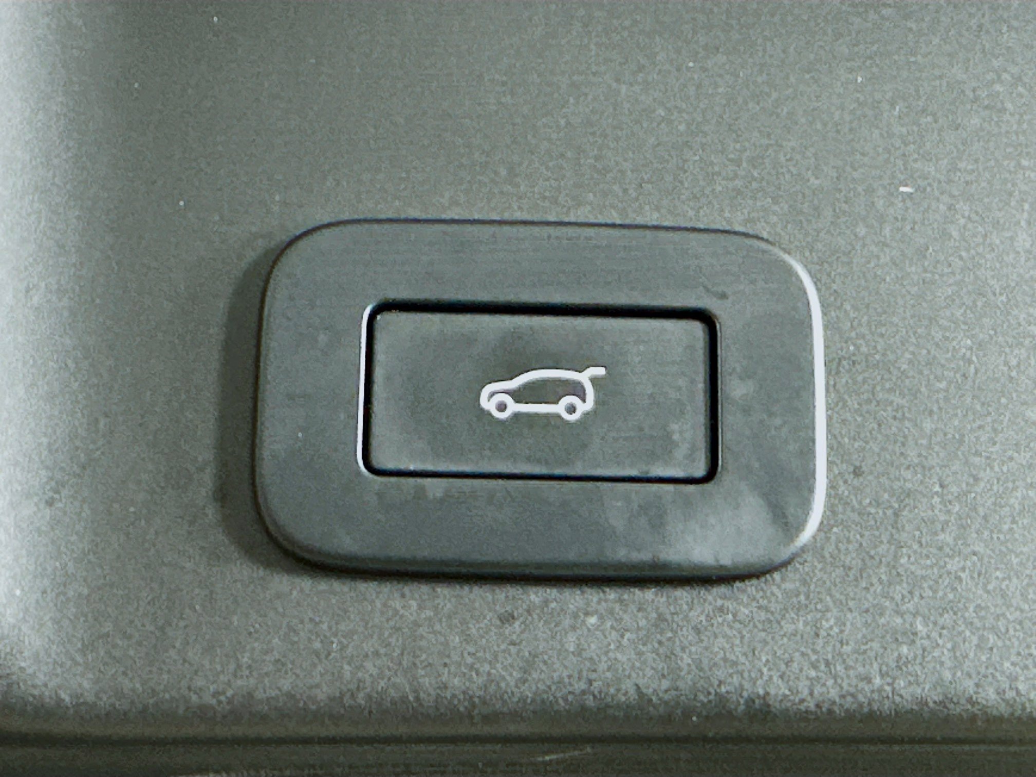 Used 2024 Land Rover Range Rover Evoque Dynamic SE image 37