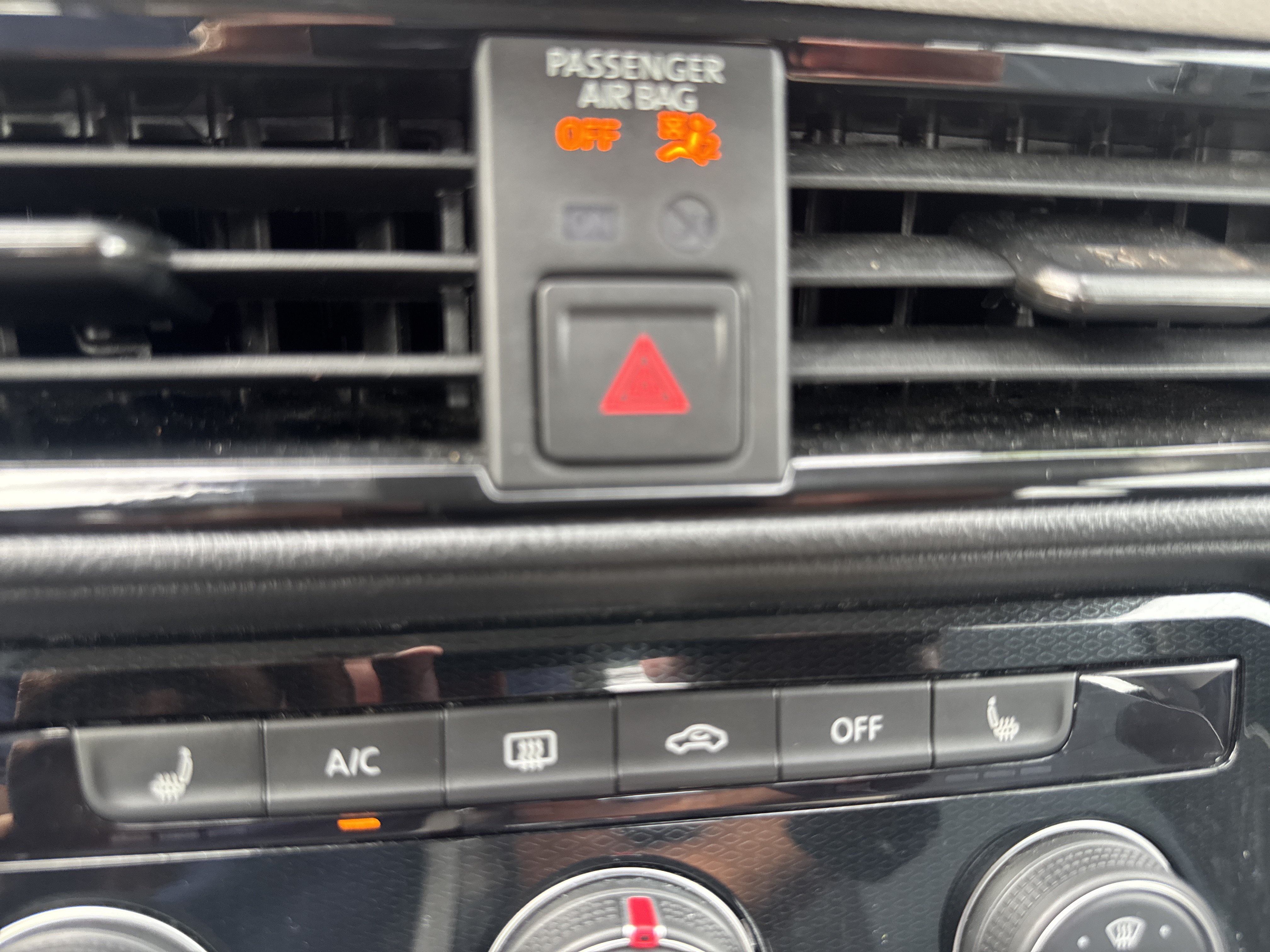 Used 2025 Volkswagen Taos S AWD/4WD image 27