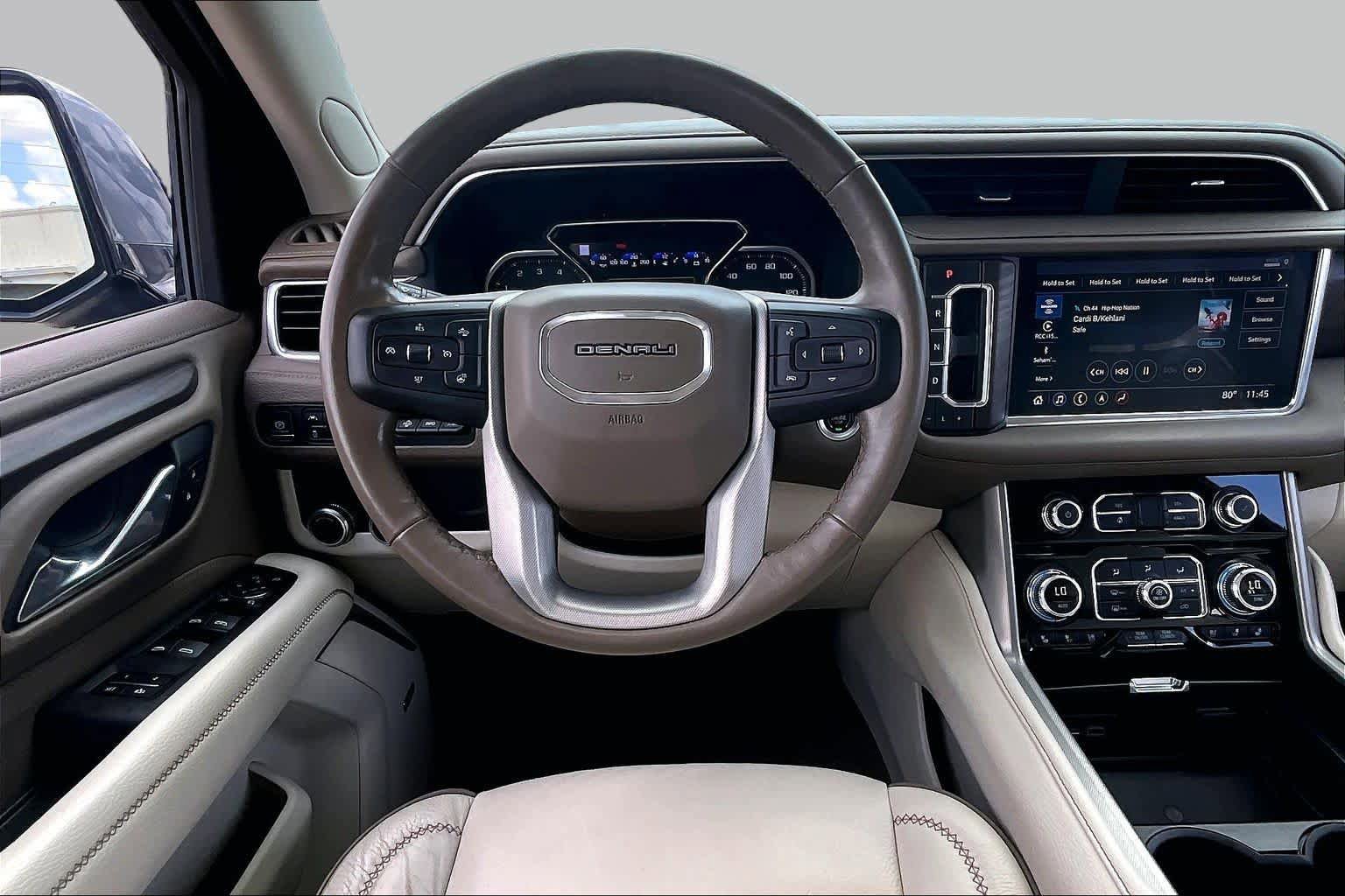 Used 2021 GMC Yukon XL Denali w/ Denali Premium Package RWD image 6