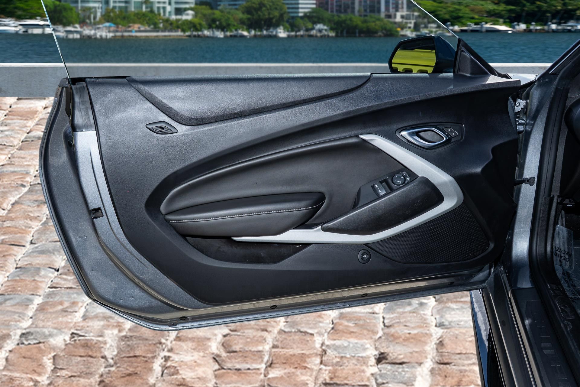 Used 2021 Chevrolet Camaro LT image 10