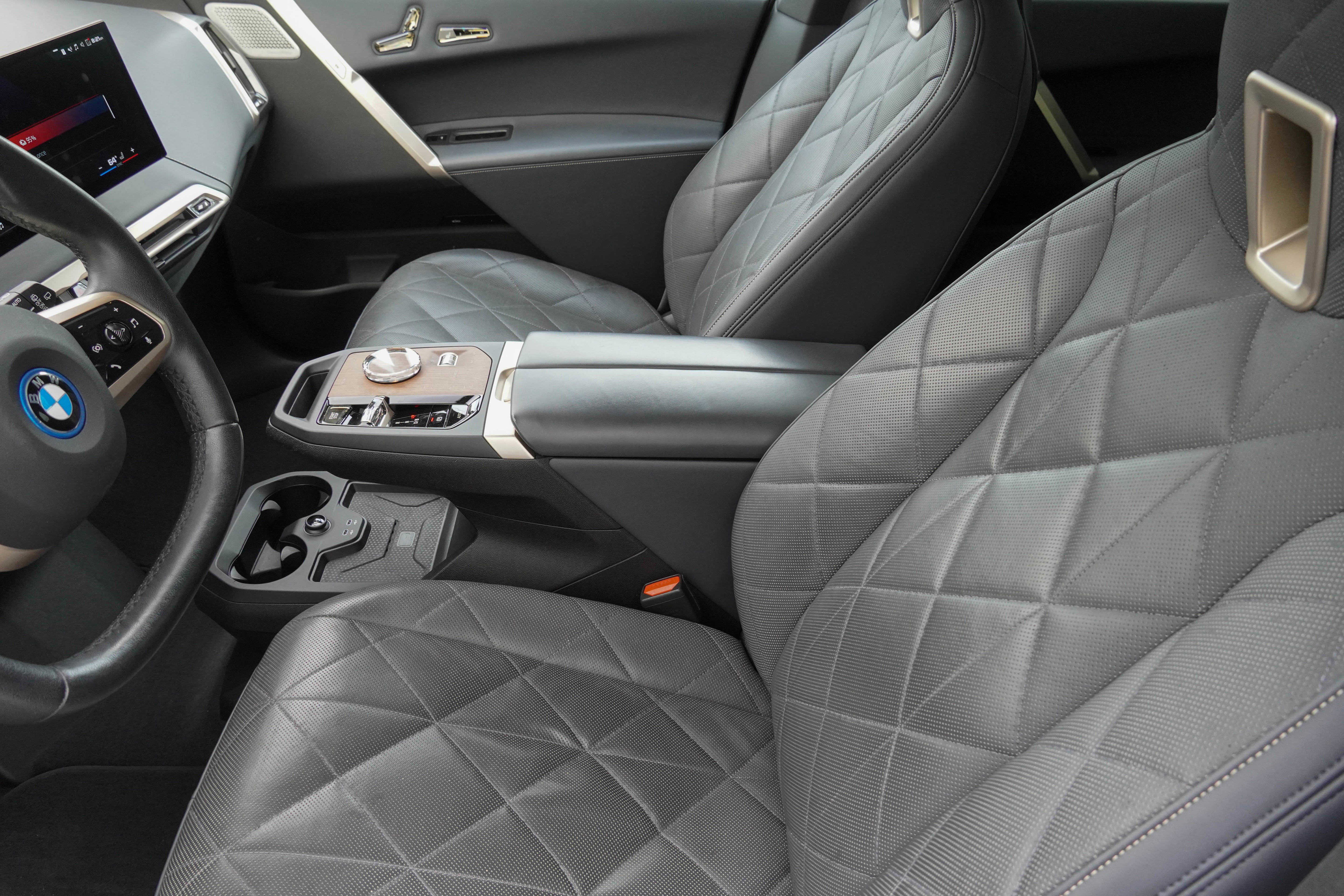 Certified 2024 BMW iX M60 image 11