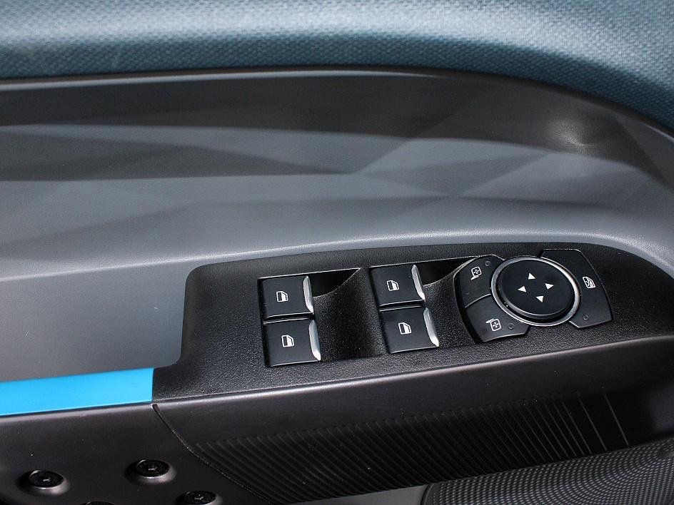 Used 2025 Ford Maverick Lobo image 9