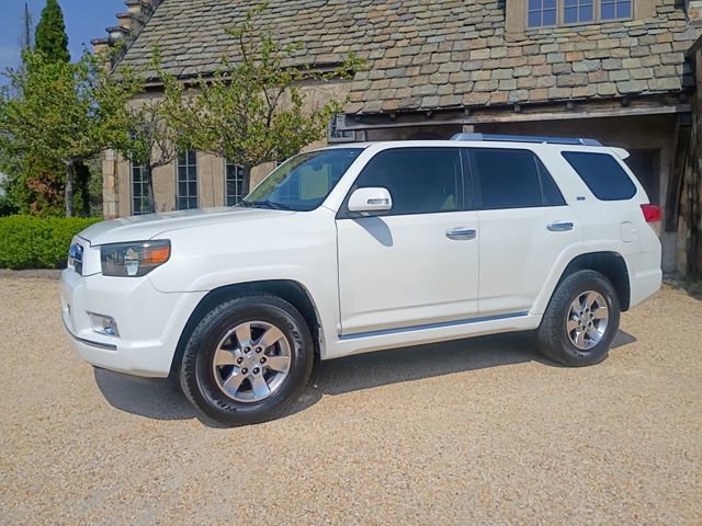 Used 2013 Toyota 4Runner SR5 image 5