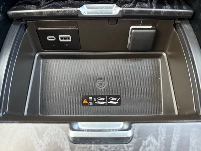 Used 2024 GMC Yukon Denali AWD/4WD image 27