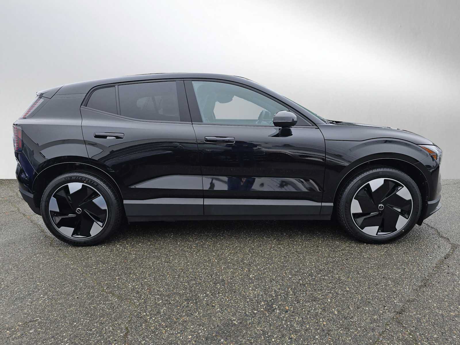 New 2026 Volvo EX30 Plus w/ Protection Package Premier AWD/4WD image 2