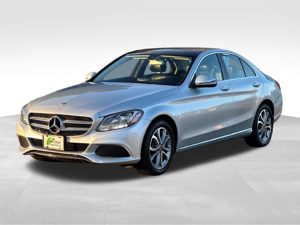 Used 2018 Mercedes-Benz C 300 4MATIC Sedan image 4