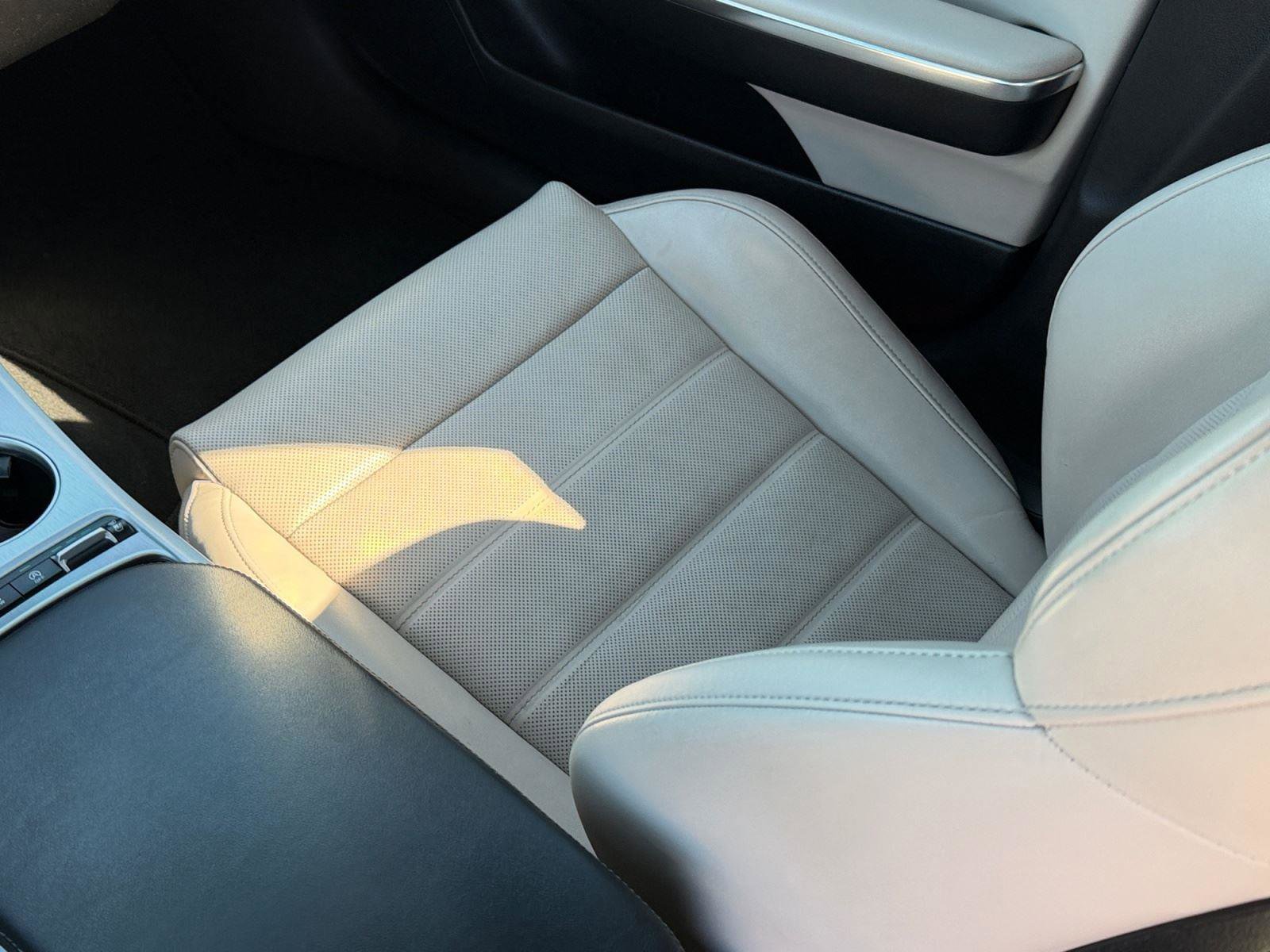 Used 2019 Kia Stinger GT2 image 44