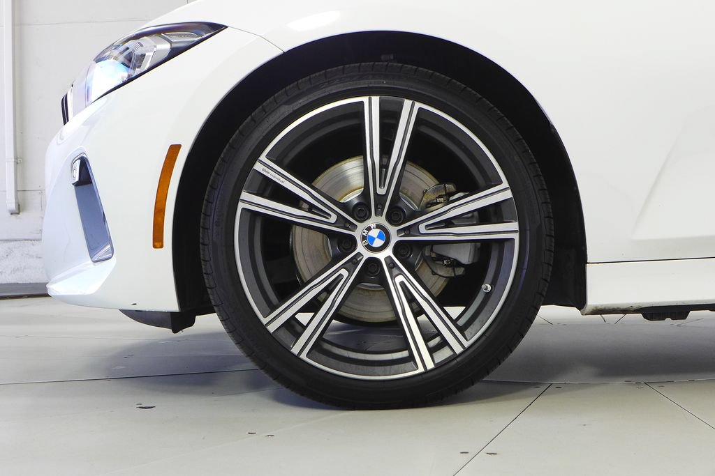 Used 2023 BMW 330i Sedan w/ Driving Assistance Package RWD image 5
