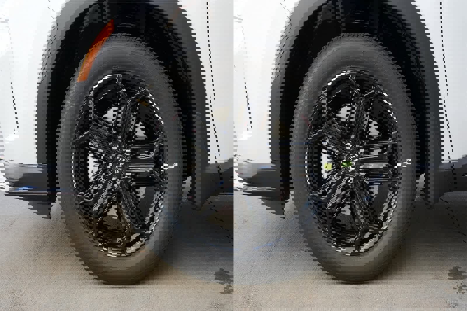 New 2026 INFINITI QX60 Sport image 26