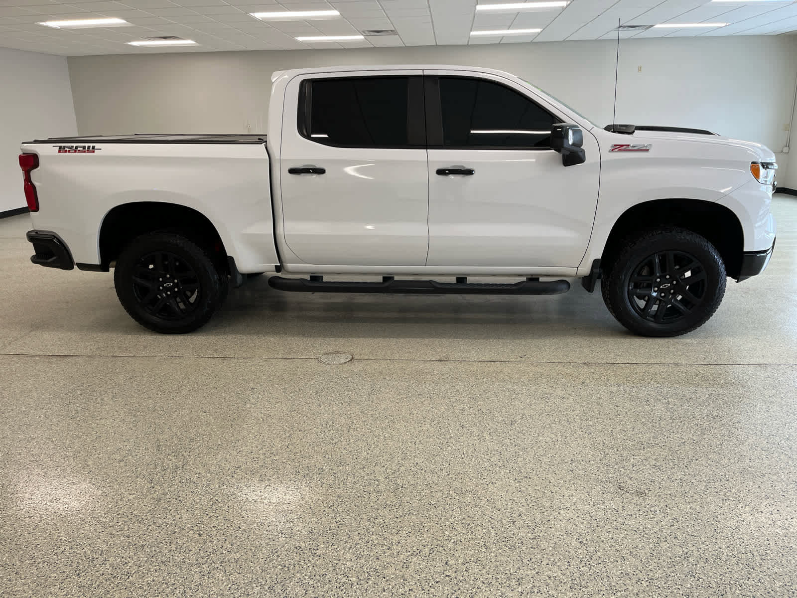 Used 2022 Chevrolet Silverado 1500 LT Trail Boss w/ LT Trail Boss Premium Package image 4