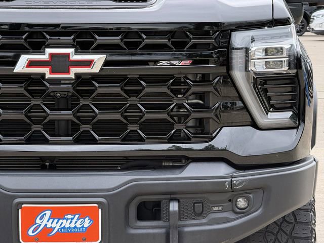 Used 2024 Chevrolet Silverado 2500 ZR2 w/ ZR2 Bison Edition AWD/4WD image 11