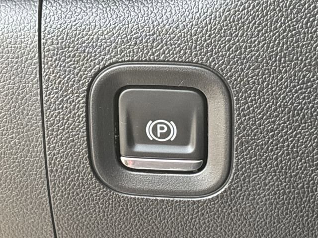 Used 2020 Chevrolet Silverado 1500 LT Trail Boss w/ Convenience Package AWD/4WD image 21