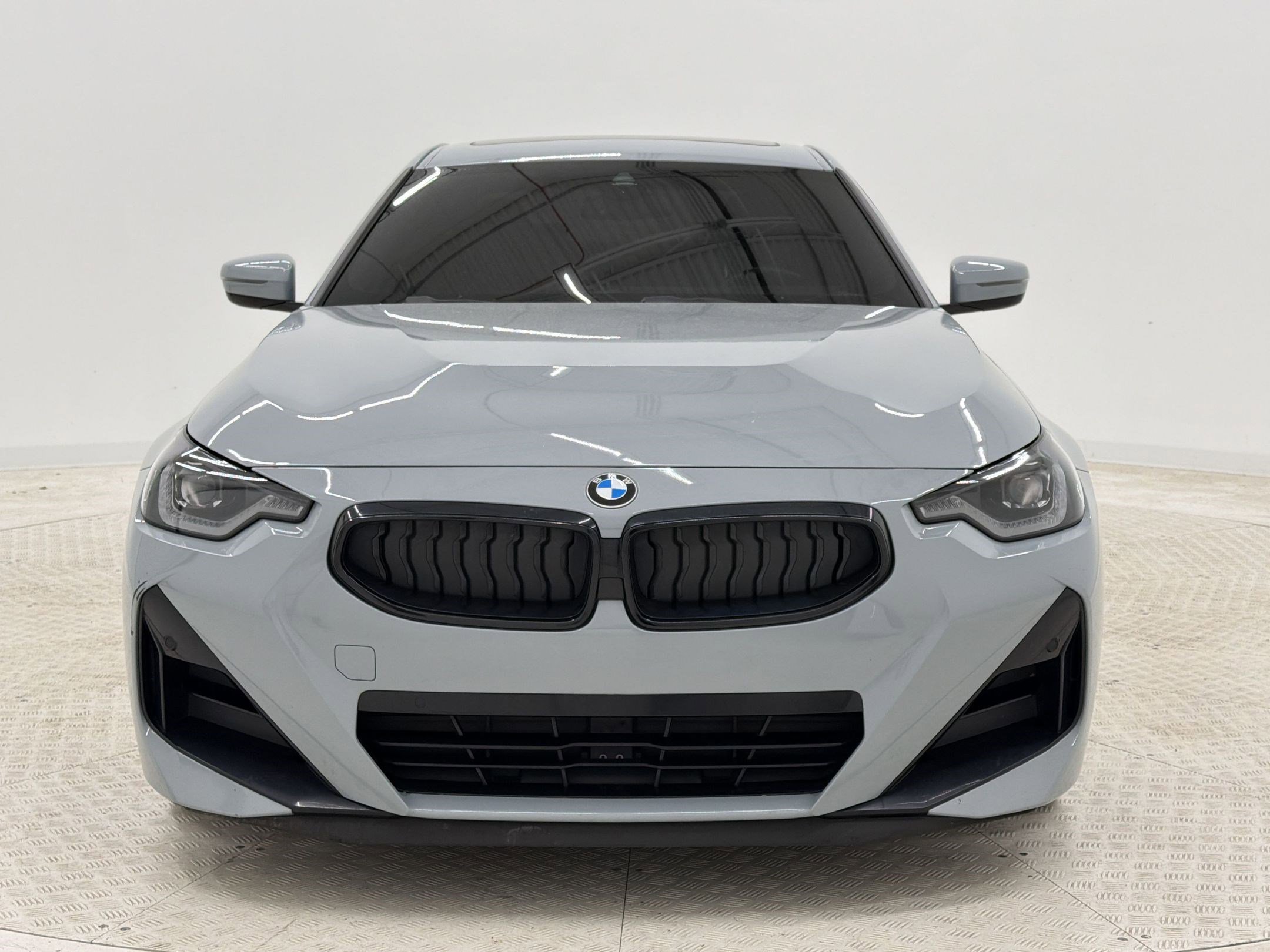 Used 2023 BMW 230i Coupe w/ M Sport Package RWD image 6