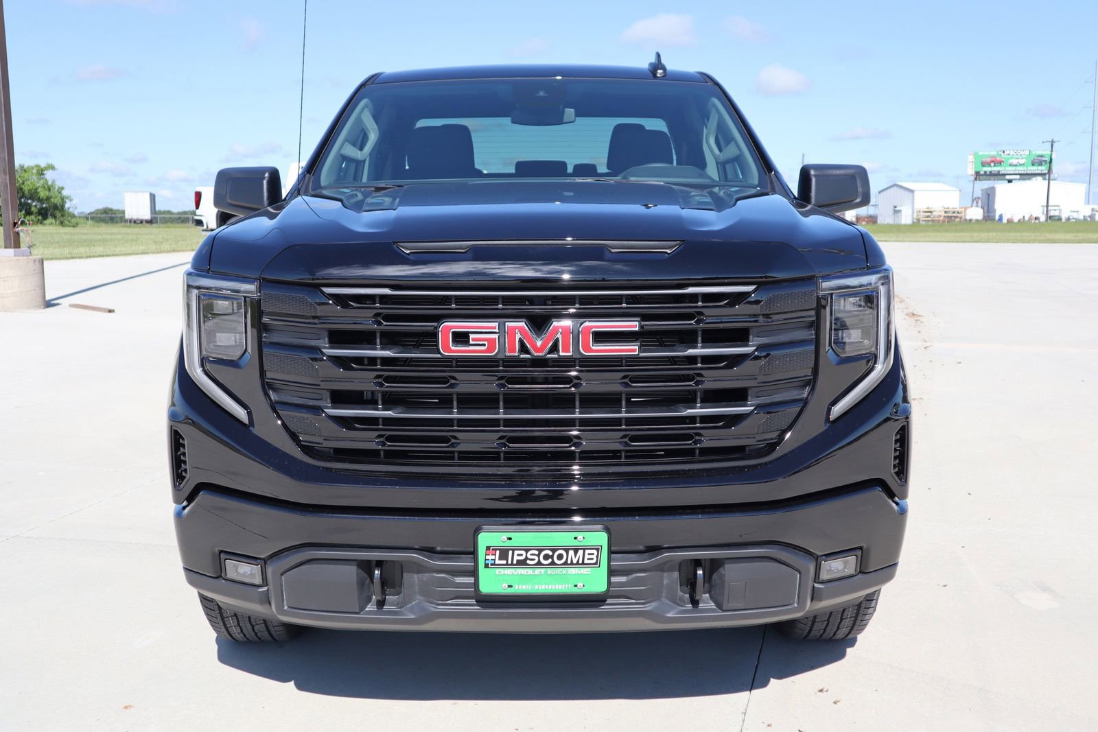 New 2025 GMC Sierra 1500 Elevation image 2