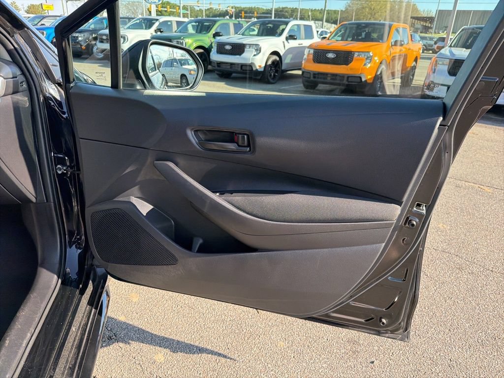Used 2024 Toyota Corolla LE FWD image 22