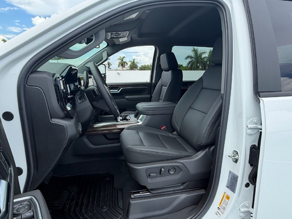 New 2026 Chevrolet Silverado 2500 LT w/ All Star Edition AWD/4WD image 9