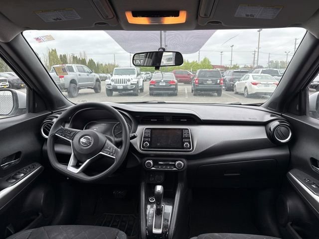Used 2019 Nissan Kicks SV FWD image 18