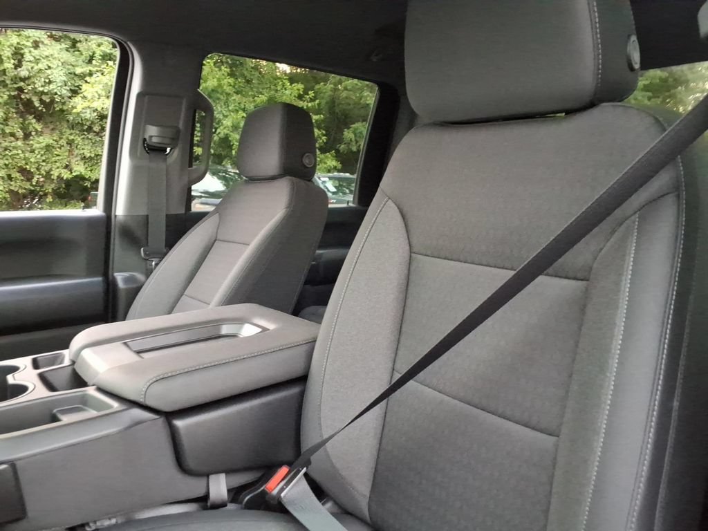 New 2026 Chevrolet Silverado 2500 Custom w/ Custom Value Package AWD/4WD image 13