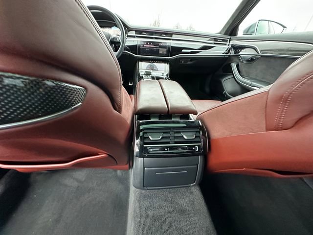 Used 2021 Audi S8 L image 19