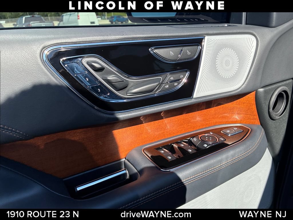 Certified 2024 Lincoln Navigator Black Label AWD/4WD image 14