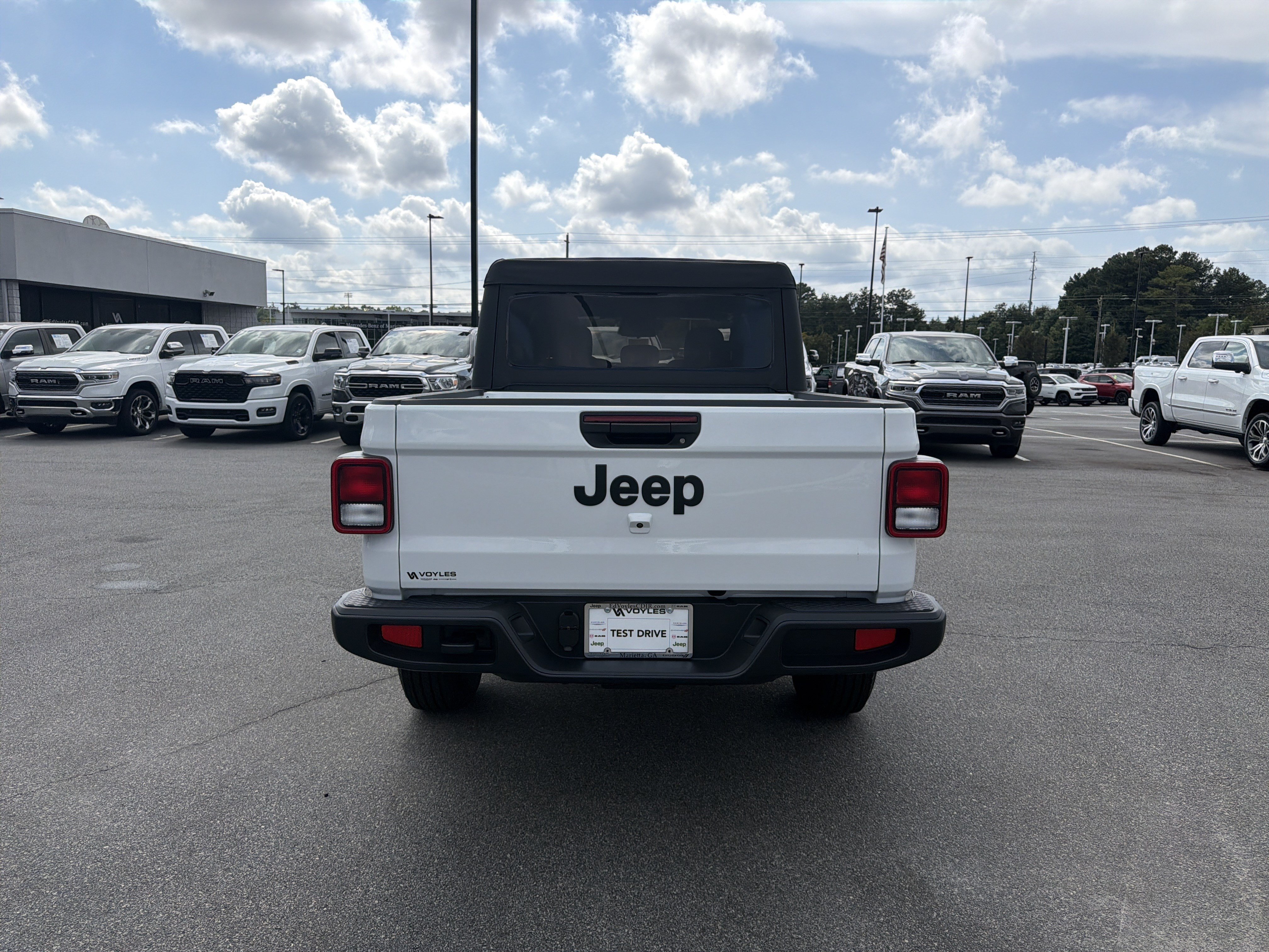New 2027 Jeep Gladiator Sport AWD/4WD image 7