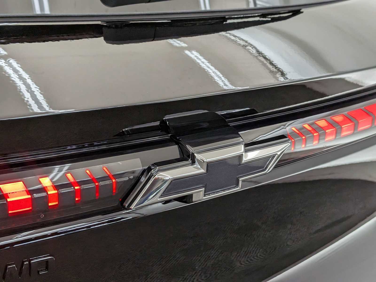 New 2026 Chevrolet Equinox EV RS image 11