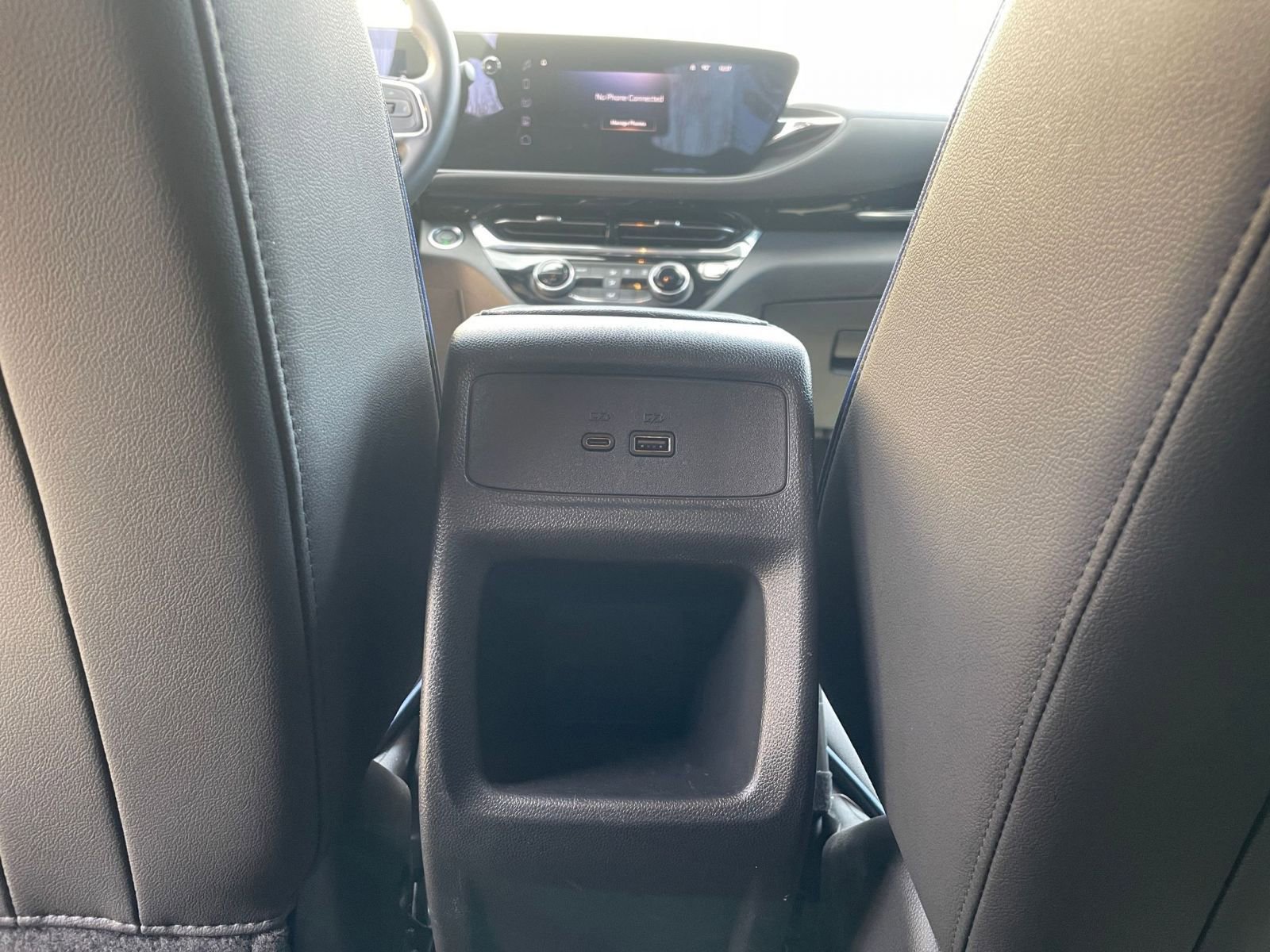 Used 2025 Buick Envista Sport Touring image 23