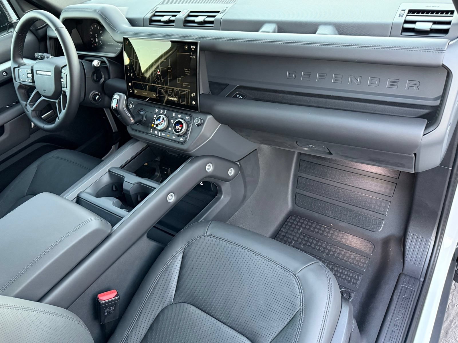 New 2026 Land Rover Defender 110 S AWD/4WD image 19