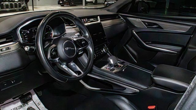 Used 2021 Jaguar F-PACE S image 7
