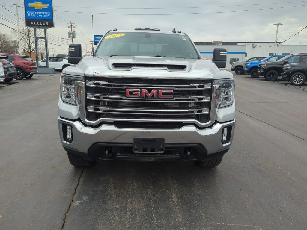 Used 2023 GMC Sierra 2500 SLE w/ SLE Value Package; image 3