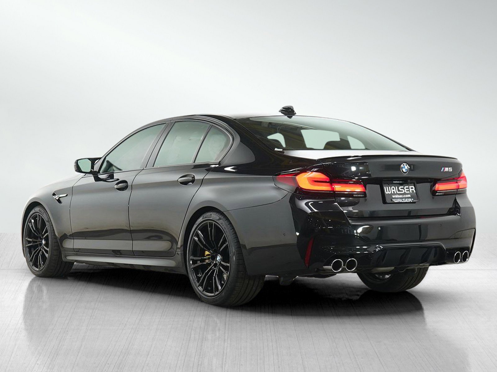 Used 2023 BMW M5 w/ Executive Package AWD/4WD image 3