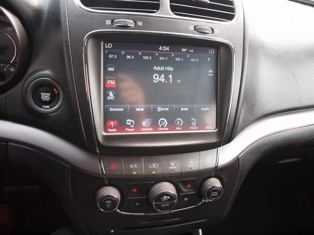 Used 2019 Dodge Journey Crossroad w/ Nav & Sun Group FWD image 11